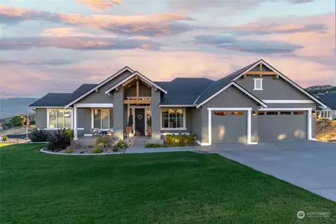 281 Burch Hollow Ln, Wenatchee, WA 98801