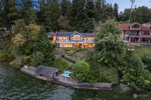4823 Bayshore Ln NW, Olympia, WA 98502