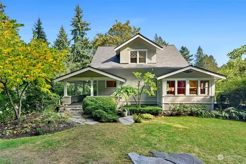 5298 New Sweden Ave NE, Bainbridge Island, WA 98110