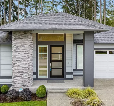 11703 Arrowhead Dr, Gig Harbor, WA 98332