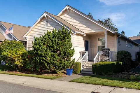 1554 SW Vanguard St, Oak Harbor, WA 98277