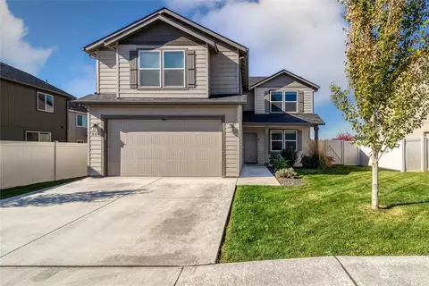 560 SW Angelina Loop, College Place, WA 99324