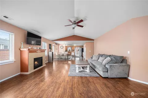 1317 Daffodil Ave NE, Orting, WA 98360 photo 13