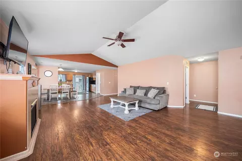 1317 Daffodil Ave NE, Orting, WA 98360 photo 12