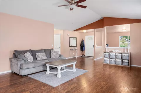 1317 Daffodil Ave NE, Orting, WA 98360 photo 9