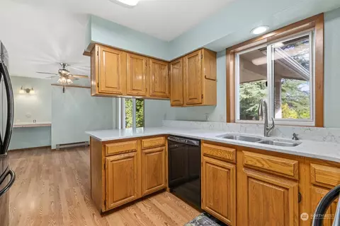 8201 Stein Rd, Custer, WA 98240 photo 5