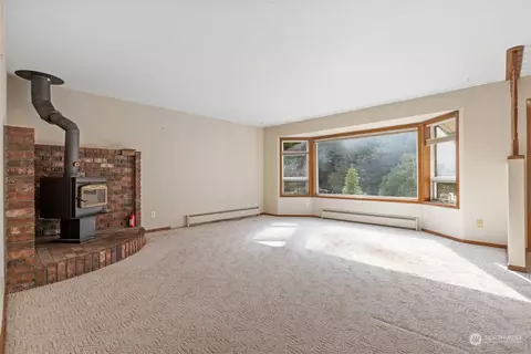 8201 Stein Rd, Custer, WA 98240 photo 4