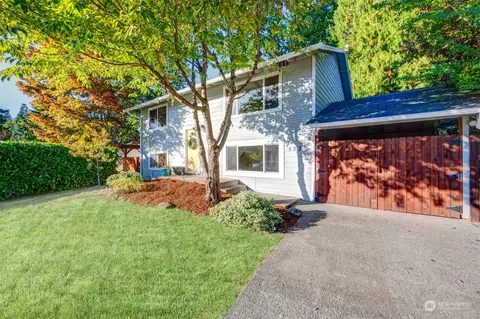 523 212th St SW, Bothell, WA 98021