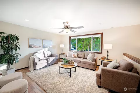 523 212th St SW, Bothell, WA 98021 photo 6