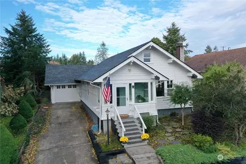 419 S 3rd St, Montesano, WA 98563