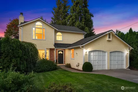 526 7th Ave, Kirkland, WA 98033