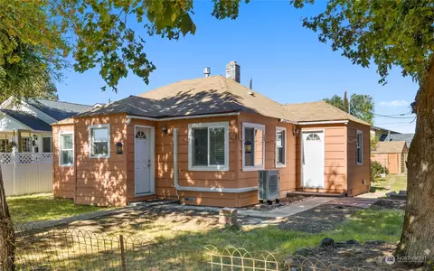 401 W 12th Ave, Ellensburg, WA 98926