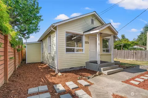 327 12 Nw 88th St, Seattle, WA 98117