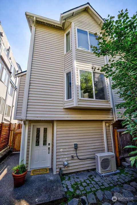 1440 NW 62nd St #B, Seattle, WA 98107