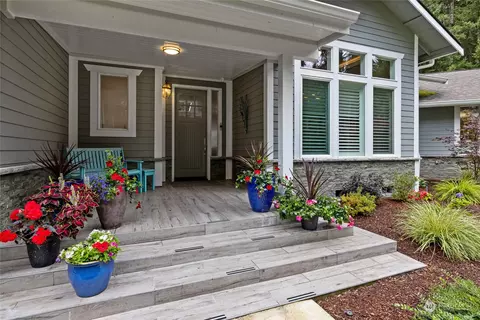 6116 78th Ave NW, Gig Harbor, WA 98335