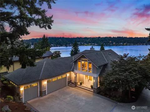 2246 Killarney Way, Bellevue, WA 98004