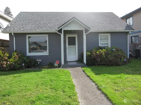 610 Shattuck Ave S, Renton, WA 98057