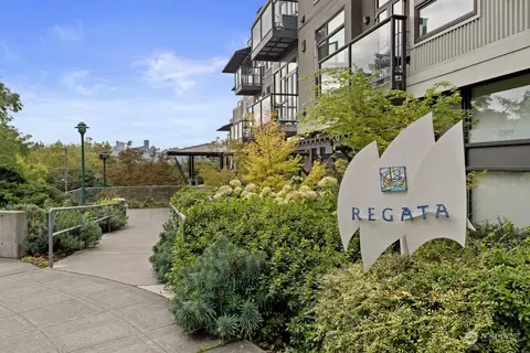 1730 N Northlake Way #213, Seattle, WA 98103