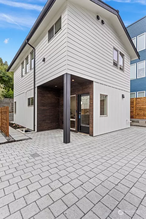 1125 26th Ave #C, Seattle, WA 98122