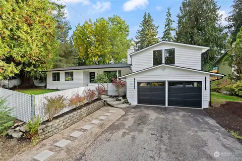 914 198th Pl SW, Lynnwood, WA 98036