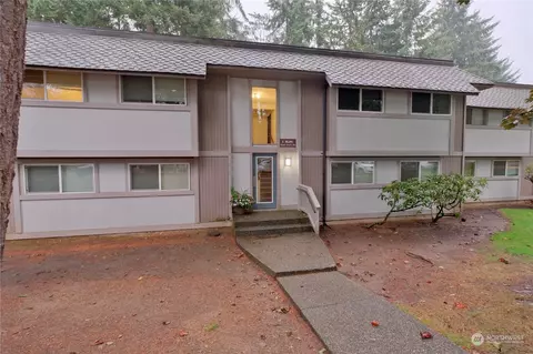 32120 45th Pl SW #C8, Federal Way, WA 98023
