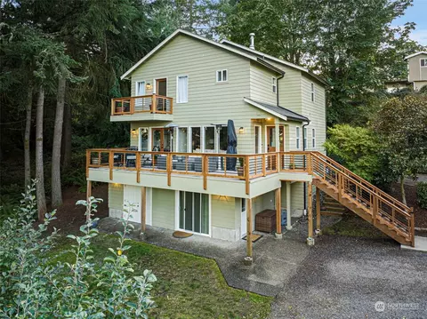 1122 143rd St NW, Gig Harbor, WA 98332