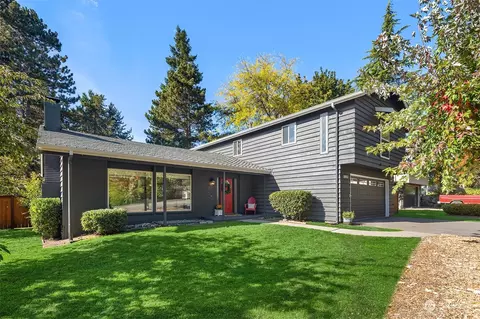 18907 37th Ave NE, Lake Forest Park, WA 98155