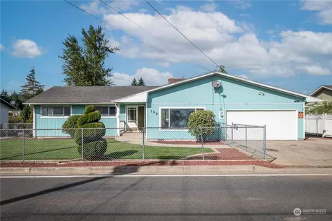 192 Beacon Hill Dr, Longview, WA 98632