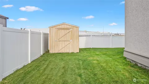 1745 E Madera St, Othello, WA 99344 photo 37