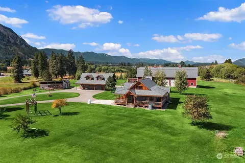 275 Iron Mountain Rd, Cle Elum, WA 98922