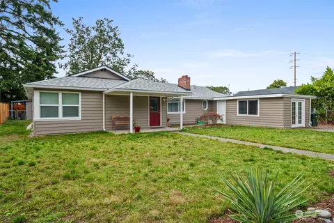 5814 Mount Tacoma Dr SW, Lakewood, WA 98499