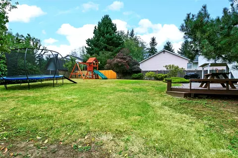 724 146th St SW, Lynnwood, WA 98087