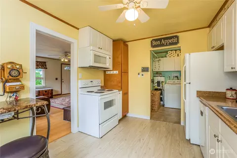 9005 Corbin Dr, Everett, WA 98204 photo 9