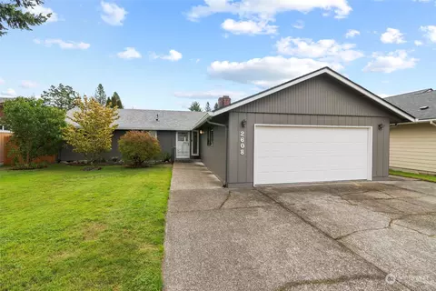 2608 Greenway Ave, Longview, WA 98632