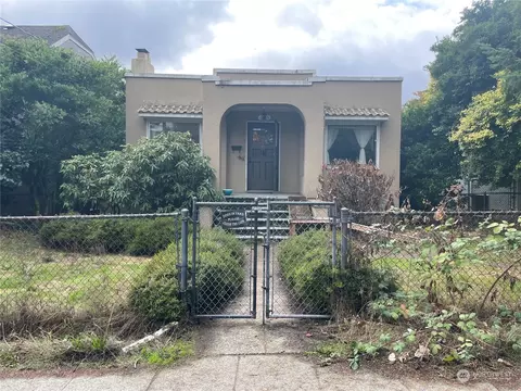 1305 N 77th, Seattle, WA 98103
