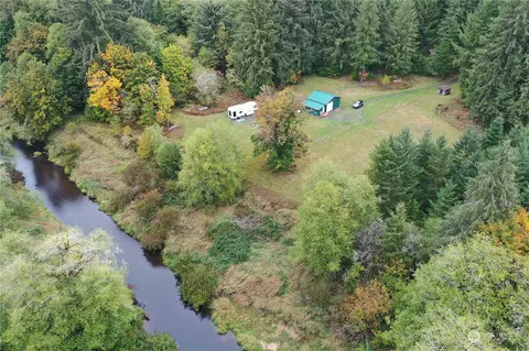 2250 N River Rd, Cosmopolis, WA 98537