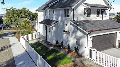 1302 E 32nd St, Tacoma, WA 98404