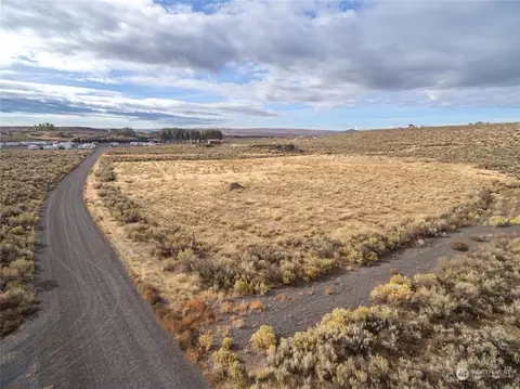 1089 Morgan Dr, Ephrata, WA 98823