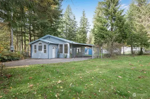 8356 Holly Ln, Maple Falls, WA 98266