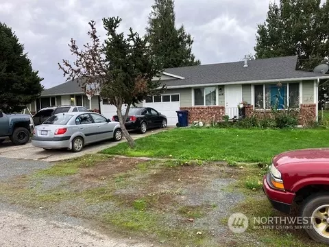 115 W 2nd St #115, Everson, WA 98247