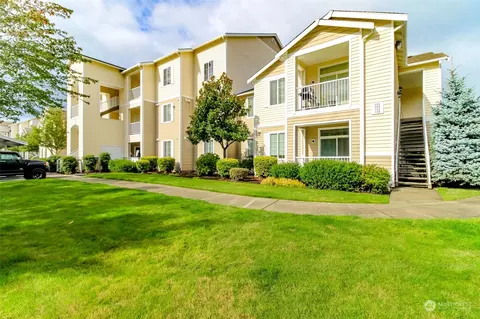 10113 186th St E #353, Puyallup, WA 98375