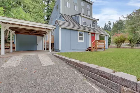 1910 Corbet Dr NW, Bremerton, WA 98312
