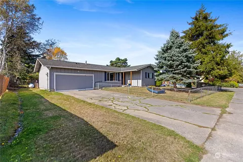 305 S 24th St, Mount Vernon, WA 98274
