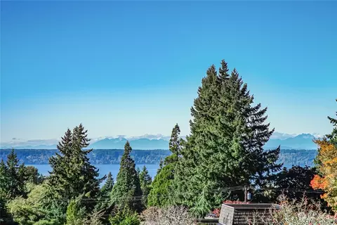 216 SW 191st St, Normandy Park, WA 98166