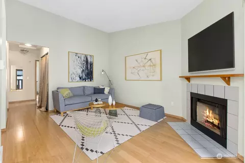 18200 73rd Ave NE #B302, Kenmore, WA 98028