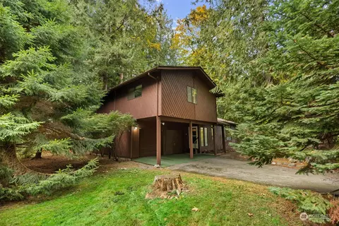 1475 Glen Cove Ln, Bellingham, WA 98229