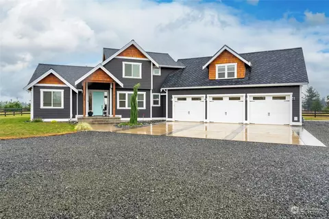 760 E Pole Rd, Lynden, WA 98264