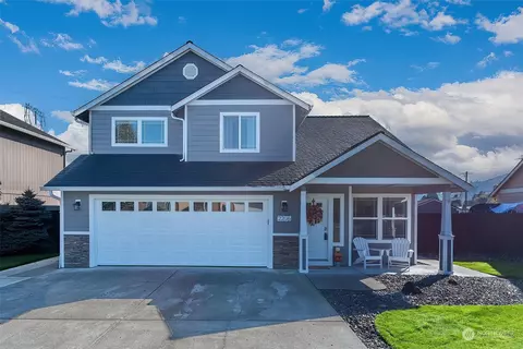 2206 52nd Ave, Longview, WA 98632