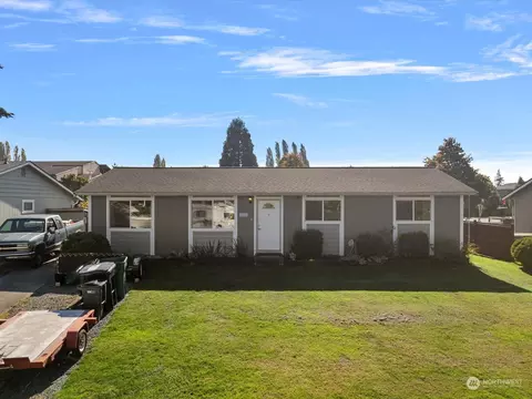 1202 Stierlen Pl, Burlington, WA 98233