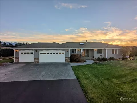 269 Livengood Ln, Sequim, WA 98382